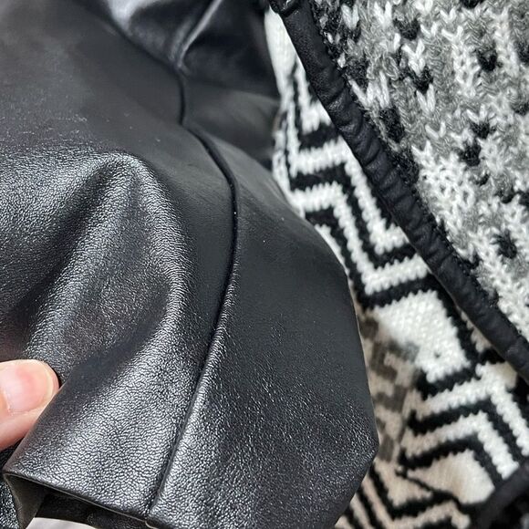 Textured Woven Cardigan Front Sweater W/Leather Sleeve and Trim Small - Picture 10 of 16